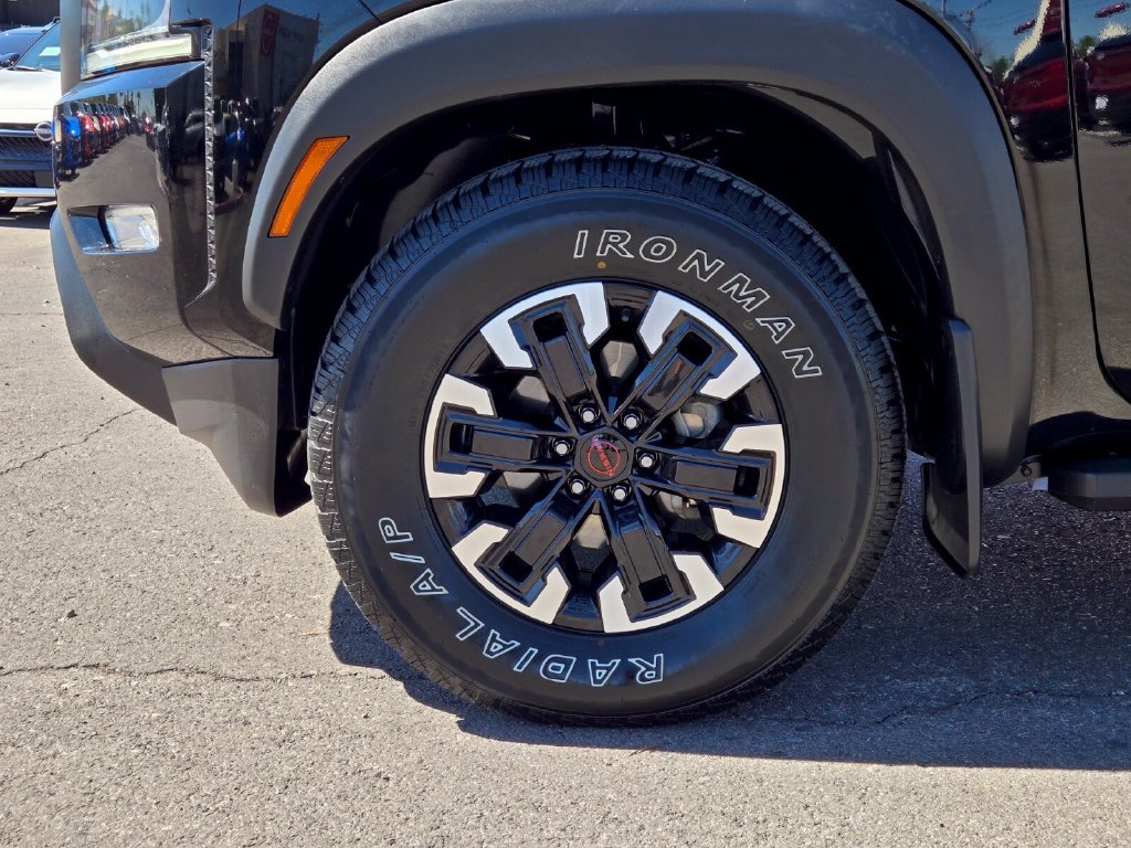 Certified 2022 Nissan Frontier Pro-X w/ Technology Package RWD image 9