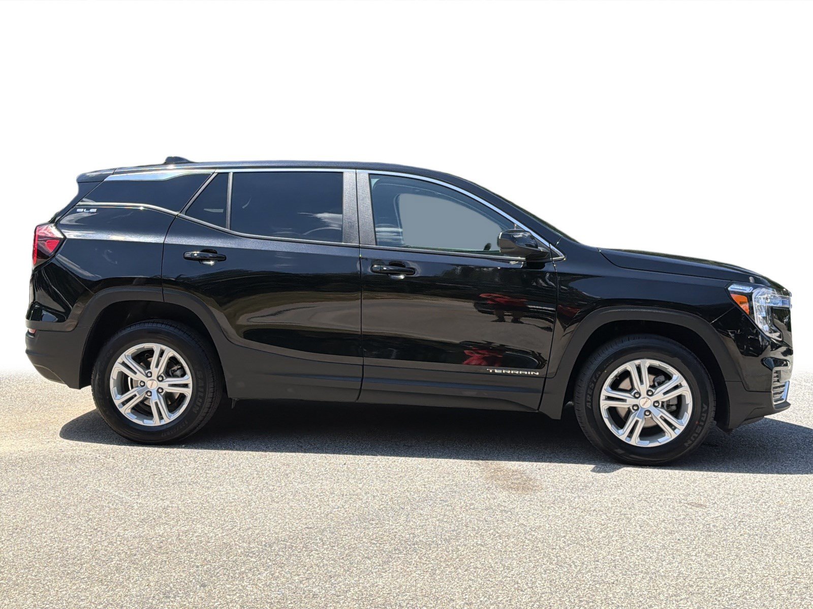 Used 2024 GMC Terrain SLE AWD/4WD image 28