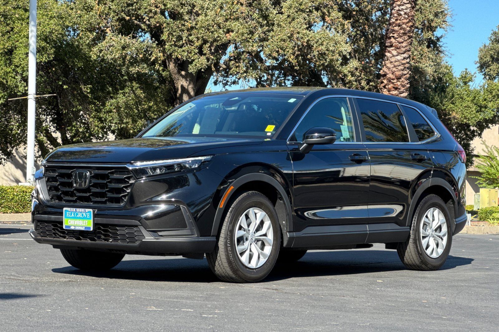 Used 2025 Honda CR-V LX image 7