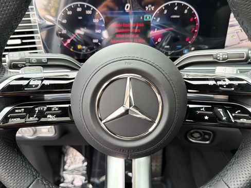 New 2026 Mercedes-Benz GLS 450 4MATIC image 24