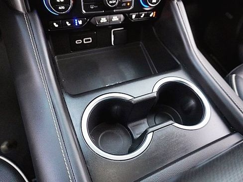 Used 2024 Chevrolet Tahoe Premier image 35