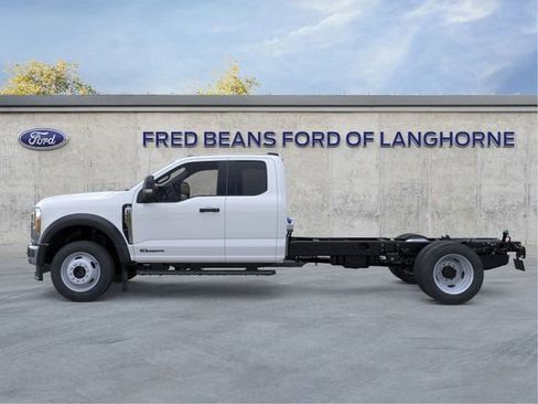 New 2025 Ford F550 4x4 SuperCab Super Duty image 4