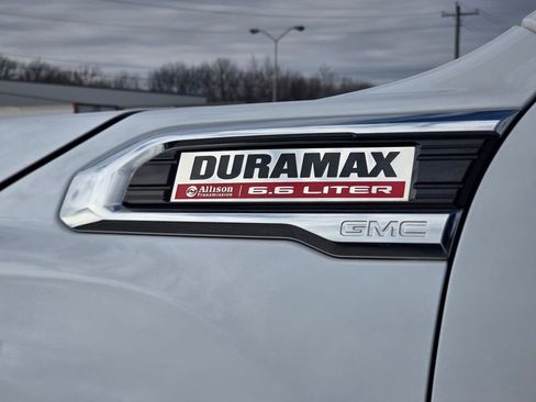 Used 2021 GMC Sierra 2500 SLT w/ SLT Premium Package image 11