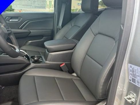 New 2026 Chevrolet Colorado LT w/ LT Convenience Package AWD/4WD image 13