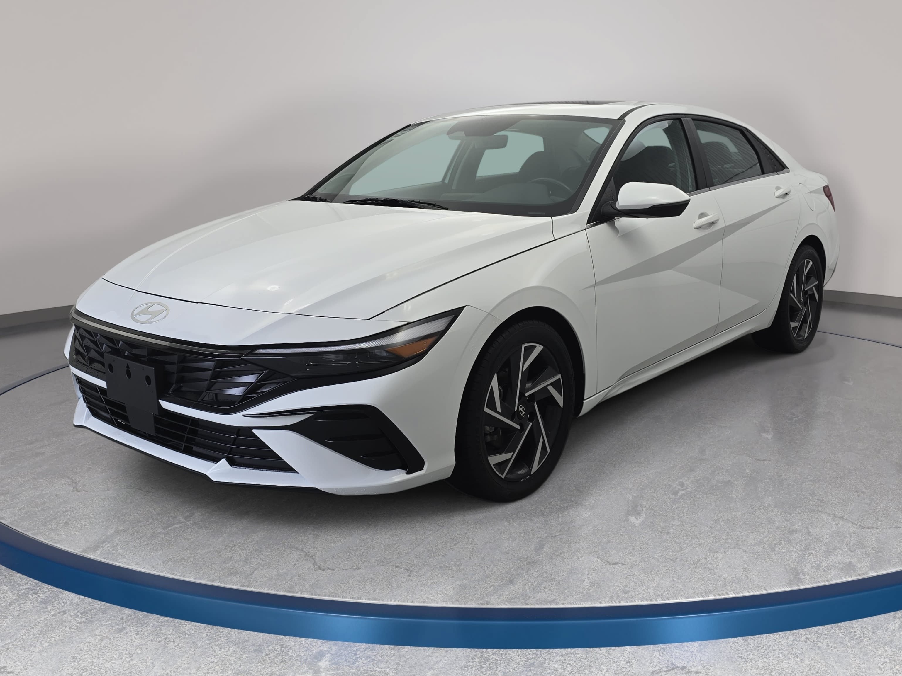 Used 2025 Hyundai Elantra Limited FWD image 1