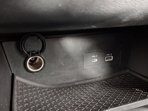 Used 2022 Nissan Pathfinder SV image 7