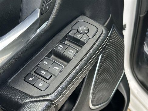 Used 2025 RAM 1500 Laramie image 22