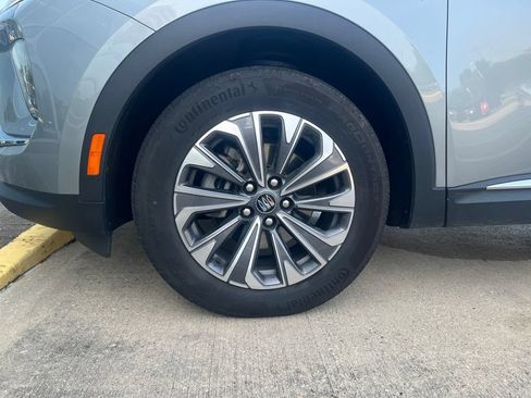 Used 2024 Buick Envision Preferred AWD/4WD image 27