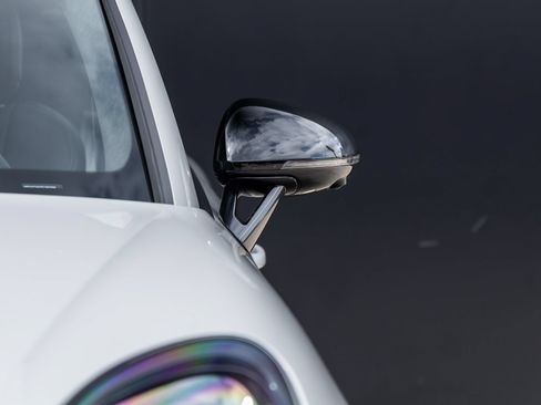 New 2026 Porsche Macan GTS AWD/4WD image 19