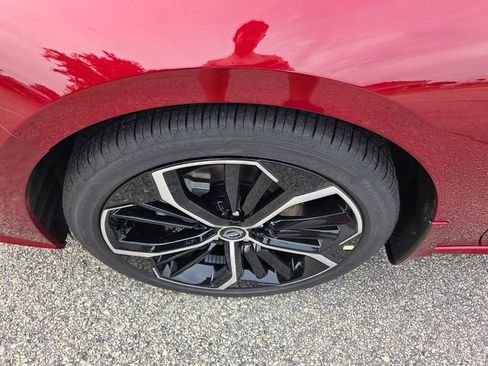 New 2026 Nissan Altima 2.5 SR FWD image 18