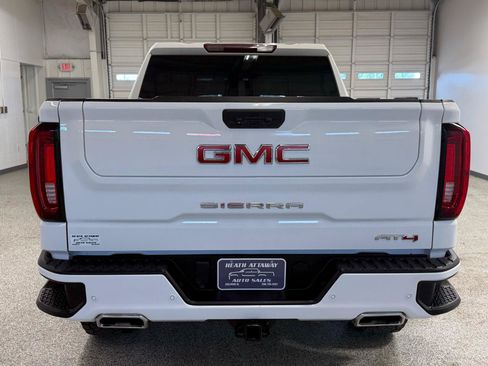 Used 2023 GMC Sierra 1500 AT4 AWD/4WD image 3