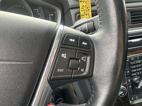 Used 2014 Volvo XC70 T6 image 11