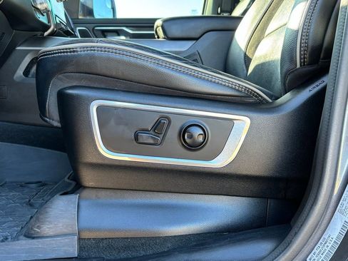 Used 2023 RAM 1500 Laramie image 13