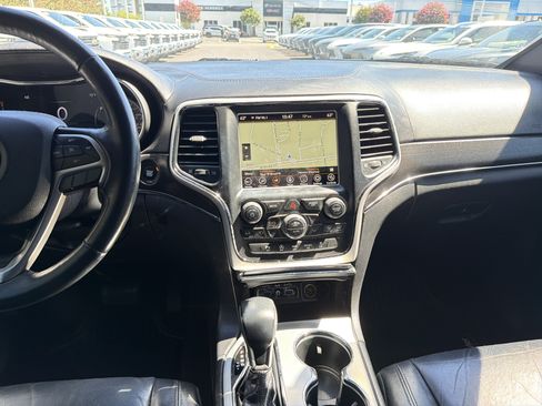 Used 2018 Jeep Grand Cherokee Limited AWD/4WD image 31