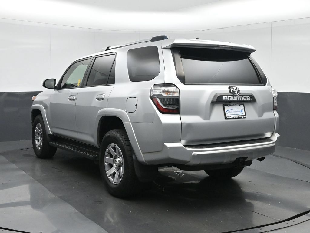 Used 2015 Toyota 4Runner Trail Premium AWD/4WD image 5