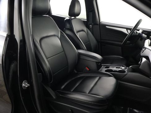 Used 2024 Ford Escape Platinum AWD/4WD image 30