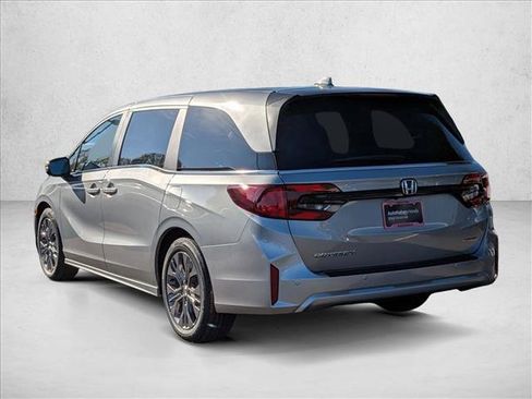 New 2026 Honda Odyssey Touring image 9