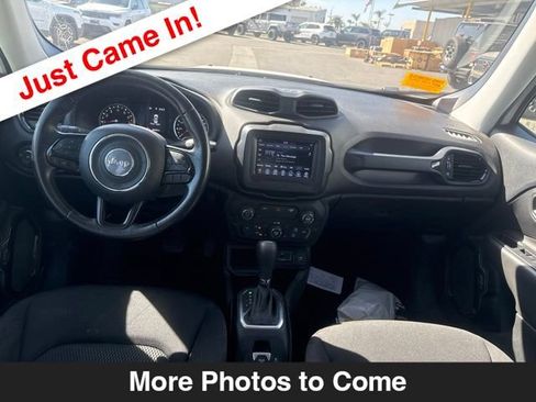 Used 2019 Jeep Renegade Altitude w/ Quick Order Package 2XM FWD image 10