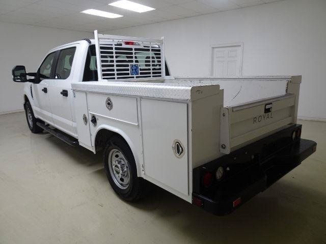 Used 2019 Ford F250 XL w/ Power Equipment Group RWD image 4