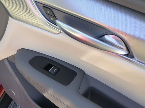 Certified 2023 Cadillac XT5 Premium Luxury w/ Technology Package image 30