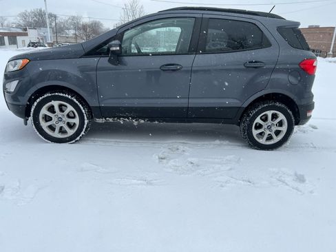 Used 2022 Ford EcoSport SE w/ SE Convenience Package image 3