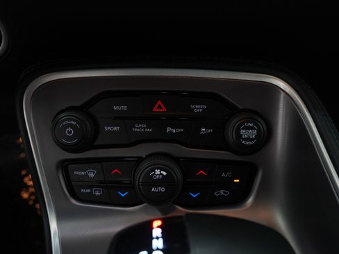 Used 2022 Dodge Challenger GT w/ Plus Package image 20