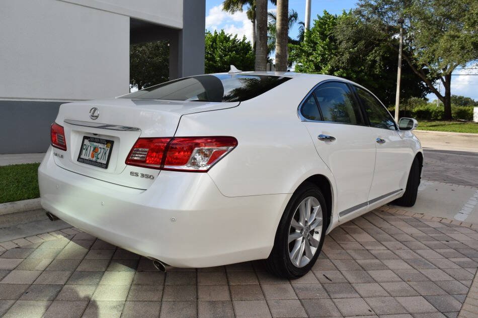 Used 2010 Lexus ES 350 FWD image 6