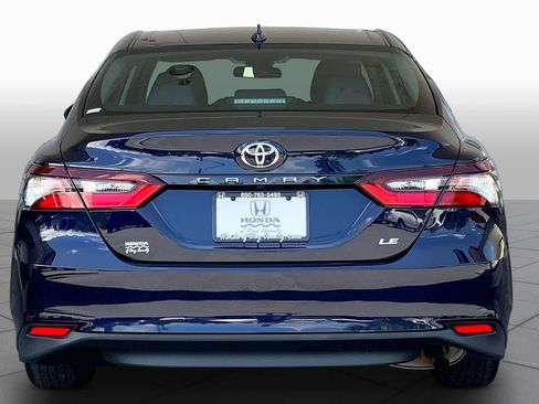 Used 2022 Toyota Camry LE FWD image 5