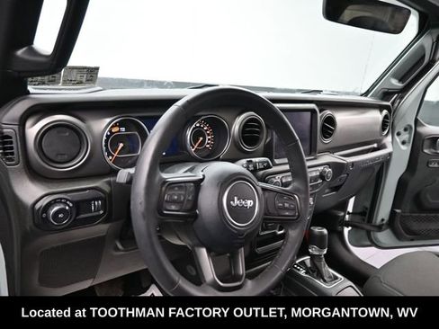 Used 2023 Jeep Wrangler Sport S image 13