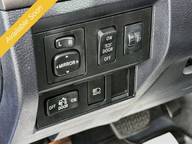 Used 2018 Toyota Tundra SR5 w/ SR5 Upgrade Package AWD/4WD image 10