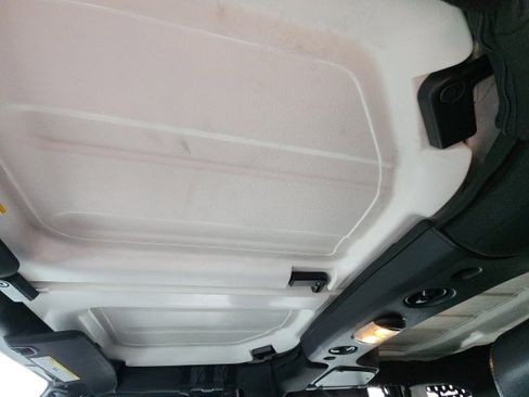 Used 2017 Jeep Wrangler Unlimited Sahara image 12