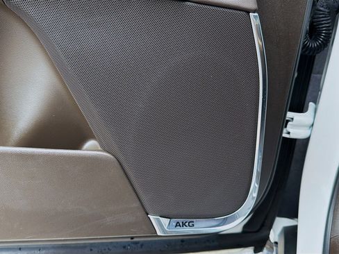 Used 2023 Cadillac Escalade ESV Premium Luxury w/ Performance Package image 26