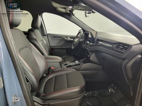 Used 2023 Ford Escape ST-Line w/ Tech Pack #1 AWD/4WD image 18