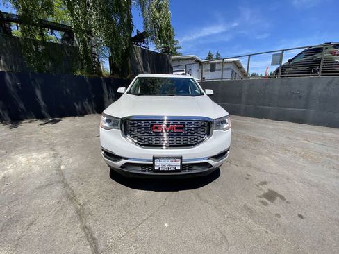 Used 2017 GMC Acadia Denali w/ Technology Package AWD/4WD image 9