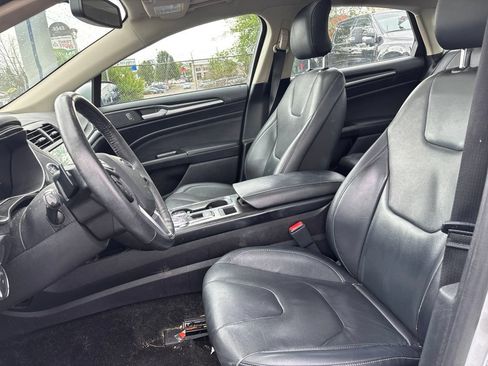 Used 2018 Ford Fusion Titanium AWD/4WD image 9