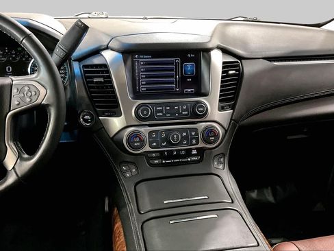 Used 2019 Chevrolet Tahoe Premier w/ Premier Plus Edition AWD/4WD image 7