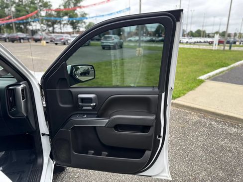 Used 2018 Chevrolet Silverado 1500 LT w/ LT Fleet Convenience Package AWD/4WD image 18