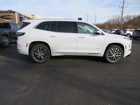 New 2026 Buick Enclave Avenir w/ Super Cruise Package image 7