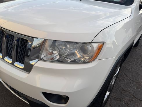 Used 2012 Jeep Grand Cherokee Overland w/ Trailer Tow Group RWD image 9