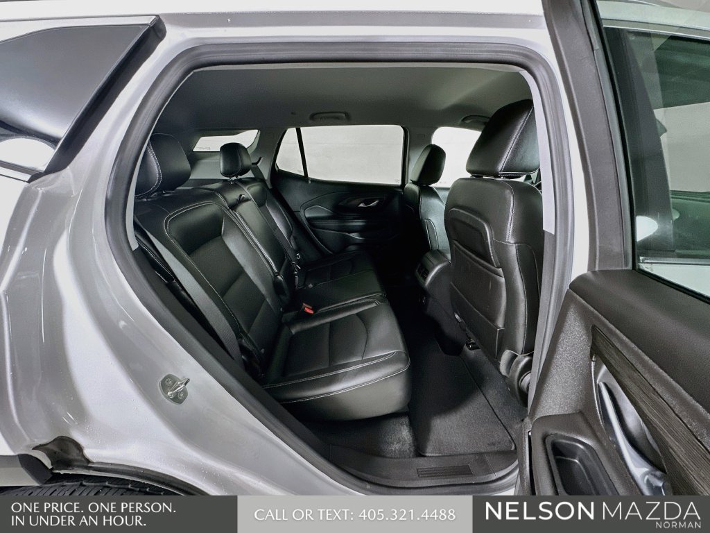 Used 2024 GMC Terrain SLT AWD/4WD image 26