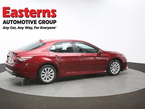 Used 2019 Toyota Camry LE FWD image 40