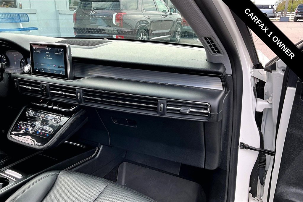 Used 2022 Lincoln Corsair FWD w/ Premium Package image 25