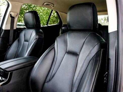 Used 2023 Buick Envision Essence image 13