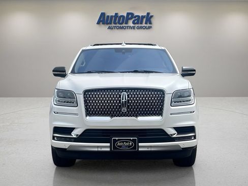 Used 2019 Lincoln Navigator Reserve AWD/4WD image 2