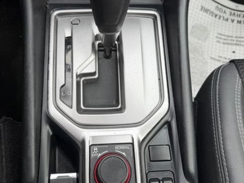 Used 2023 Subaru Forester Premium AWD/4WD image 25