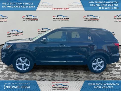 Used 2017 Ford Explorer XLT w/ Equipment Group 202A AWD/4WD image 9
