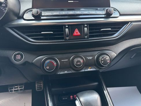 Used 2020 Kia Forte GT-Line image 35