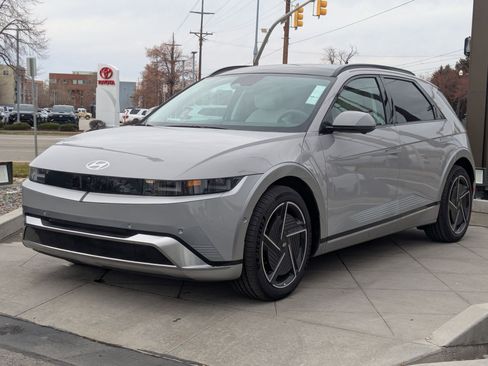 Certified 2025 Hyundai Ioniq 5 Limited image 10