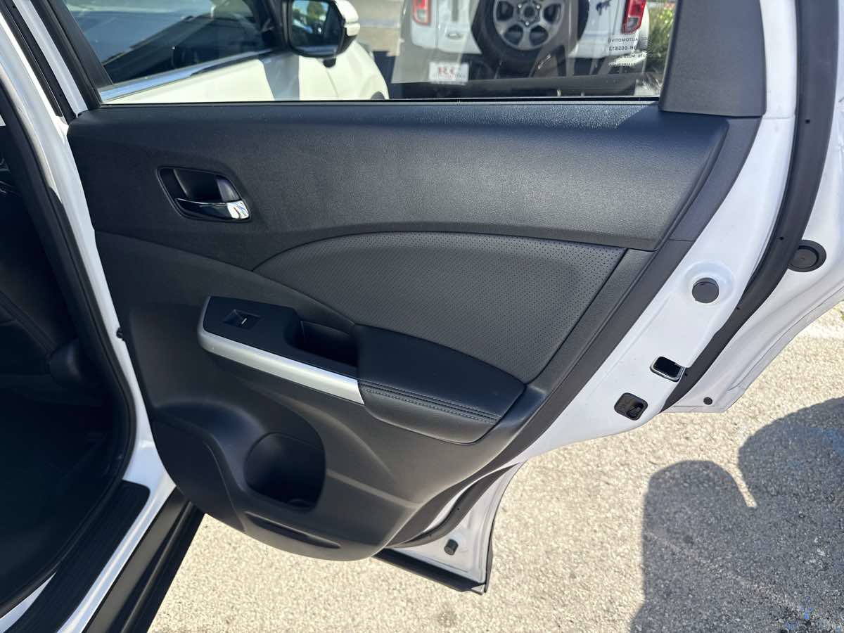 Used 2016 Honda CR-V Touring image 20