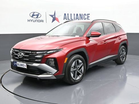 Certified 2025 Hyundai Tucson SEL FWD image 1
